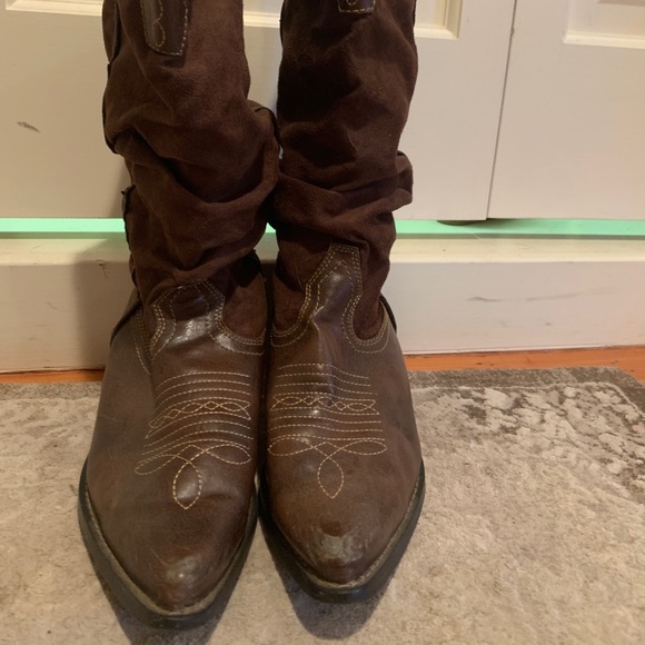 Cowboy boots - Picture 3 of 3